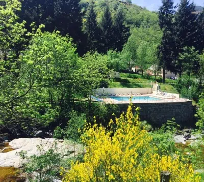 Camping en Lozère 3 étoiles, piscine chauffée